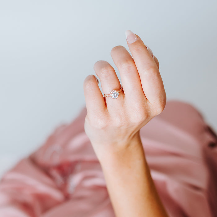 Moissanite vs. oxyde de zirconium : les principales différences à connaître