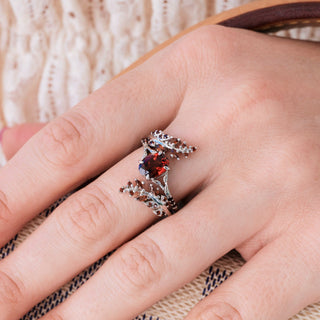 Garnet Meaning - Symbolism, Healing Properties & What the Stone Represents