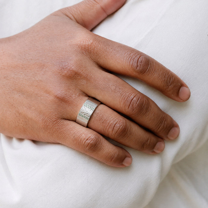Promise Rings for Men: Meaning, Which Finger, and How to Choose