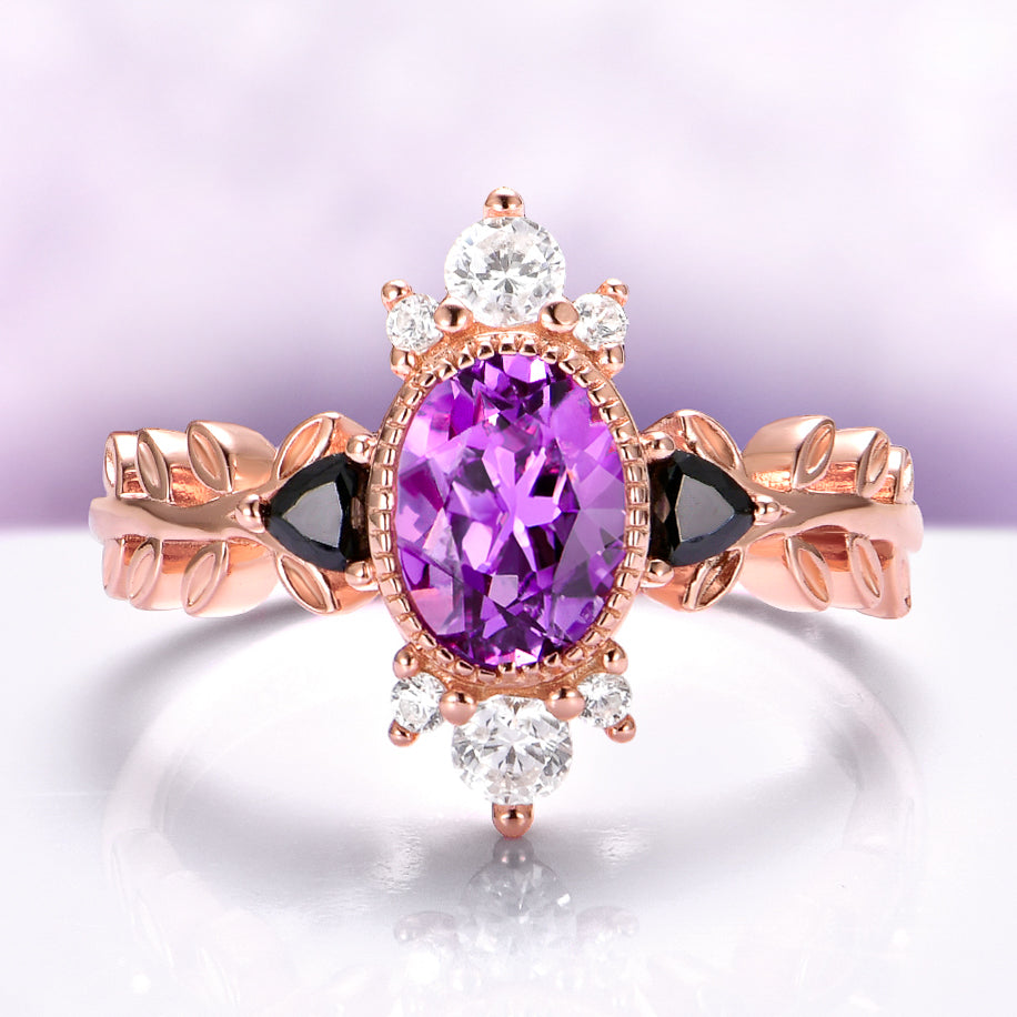Oval Amethyst & Black Onyx Ring | 14K Rose Gold Vermeil – Aquamarise Oval Amethyst & Black Onyx Ring | 14K Rose Gold Vermeil – Aquamarise