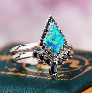 Galaxy Green Fire Opal Couples Ring Set