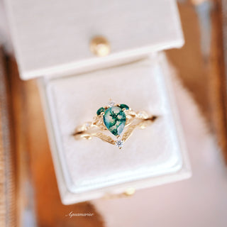 Green Moss Agate Leaf Engagement Ring in 14K Yellow Gold Vermeil