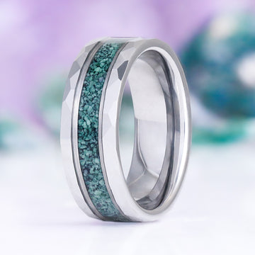 Hexagon Coffin Green Moss Agate Couples Ring Set by Aquamarise, featuring textured green moss agate inlay on a faceted silver band, perfect for meaningful matching couples rings.