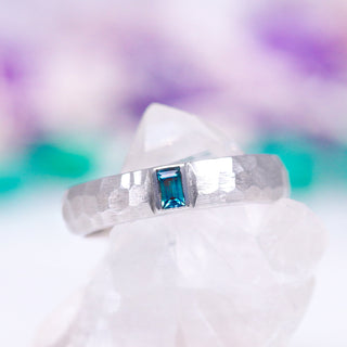 Alexandrite Hammered Wedding Band in 14K White Gold (5.5mm)