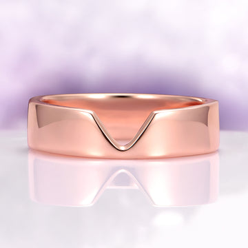 Chevron Kite Wedding Band in 14K Solid Rose Gold (5mm) by Aquamarise Gold, featuring a polished flat design with a distinctive chevron cut on a smooth rose gold band.