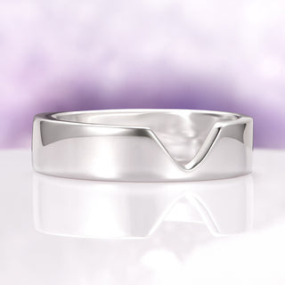 Chevron Wedding Band in 14K White Gold (5mm)