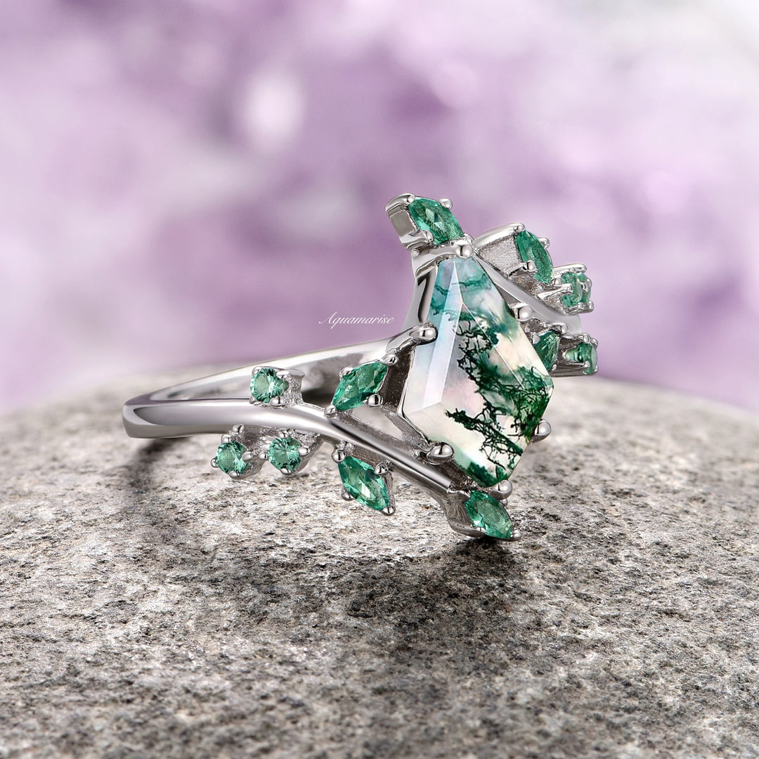 Kite Moss Agate & Emerald Leaf Leaf Couples Ring