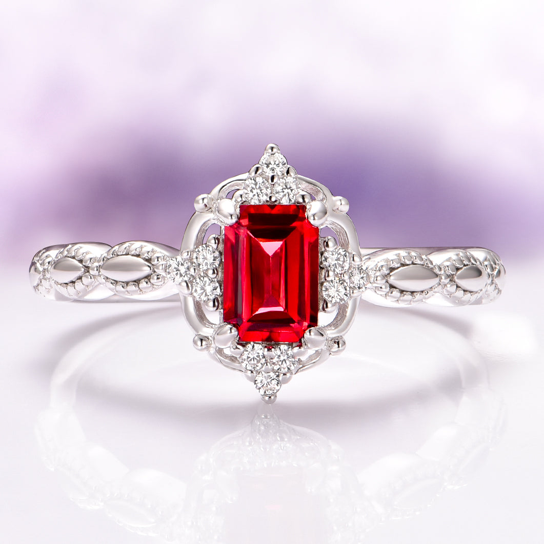 Vintage Natural Red Garnet Ring in Sterling Silver – Aquamarise