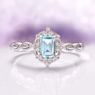 Vintage Aquamarine Ring in Sterling Silver