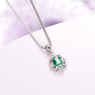 Vintage Green Moss Agate Necklace in  Sterling Silver