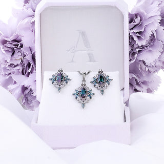 Nightbriar alexandrite stud earrings with the matching pendant necklace in the Aquamarise velvet gift box