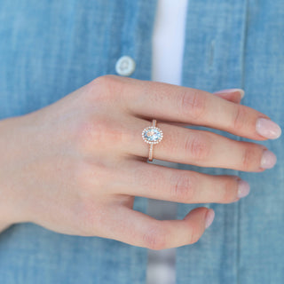 Unique aquamarine engagement ring by Aquamarise
