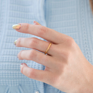 Satin Wedding Band in 14K Solid Yellow Gold (2MM)