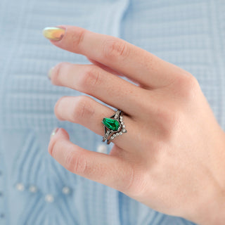 Lilith Coffin Cut Emerald Ring Set in Black Ruthenium