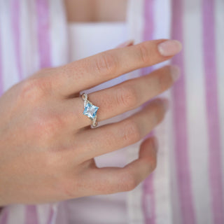 Unique aquamarine engagement ring by Aquamarise