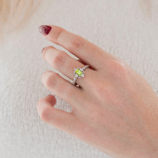 Vintage Natural Peridot Ring in Sterling Silver