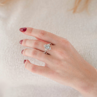 Stella Oval Cut Aquamarine Vintage Engagement Ring in Sterling Silver