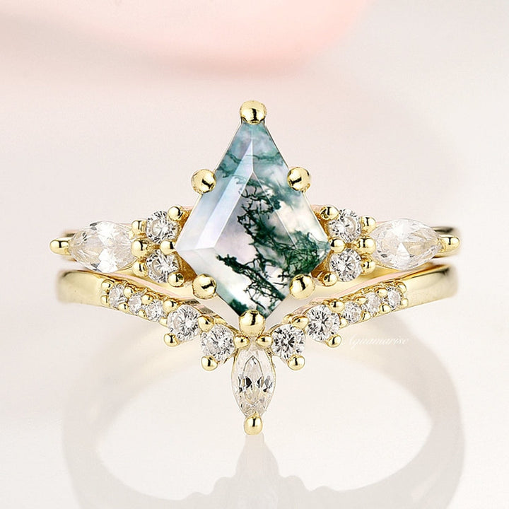 Skye Kite™ Green Moss Agate & Whiskey Barrel Couples Ring