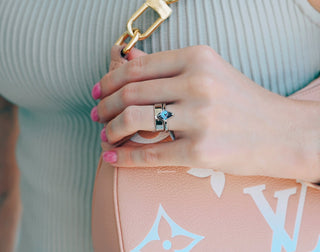 Chevron Wedding Band in 14K White Gold (5mm)