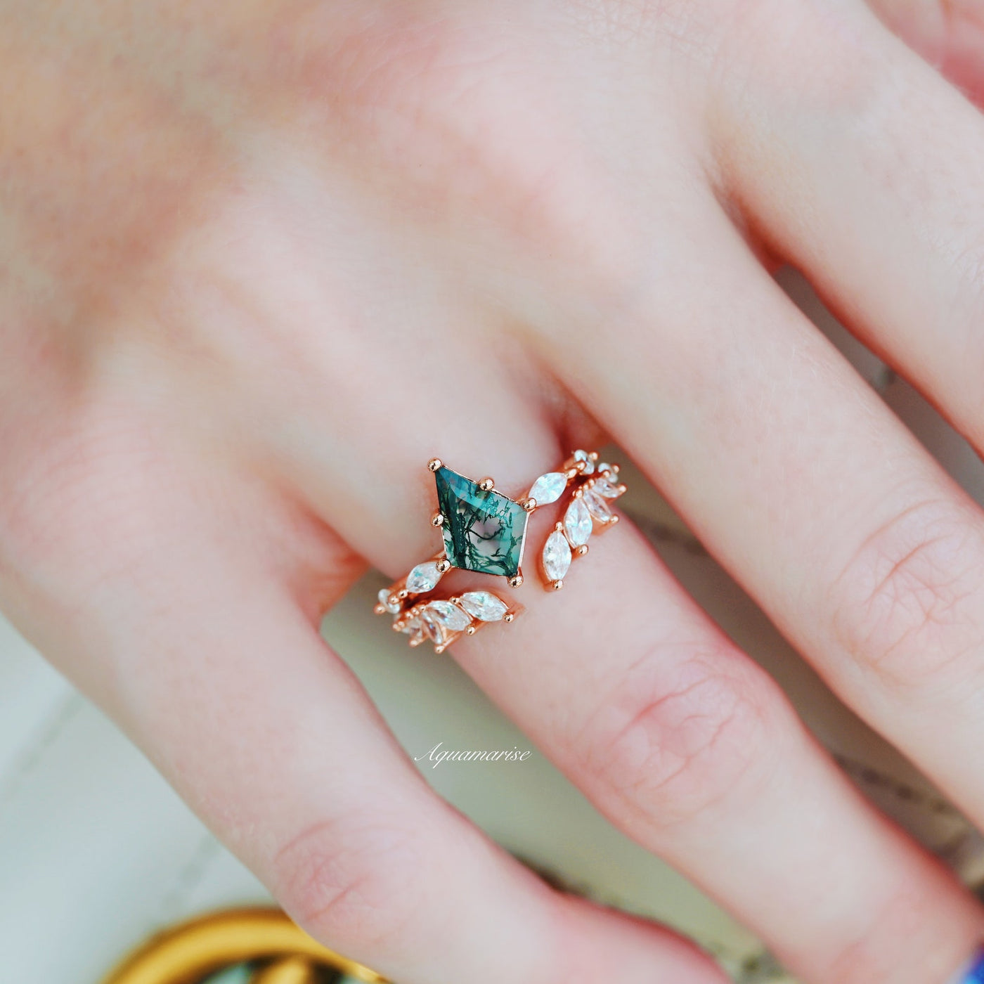 Kite Green Moss Agate Ring- 14K Rose Gold Vermeil Natural Agate Engagement Ring- Nature Promise Ring Green Gemstone Anniversary Gift For Her