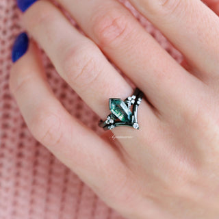 Hexagon Coffin Green Moss Agate Engagement Ring Set in Black Ruthenium