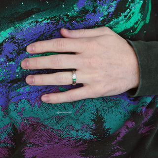 Hammered Emerald Wedding Band in 14K White Gold (5.5mm)