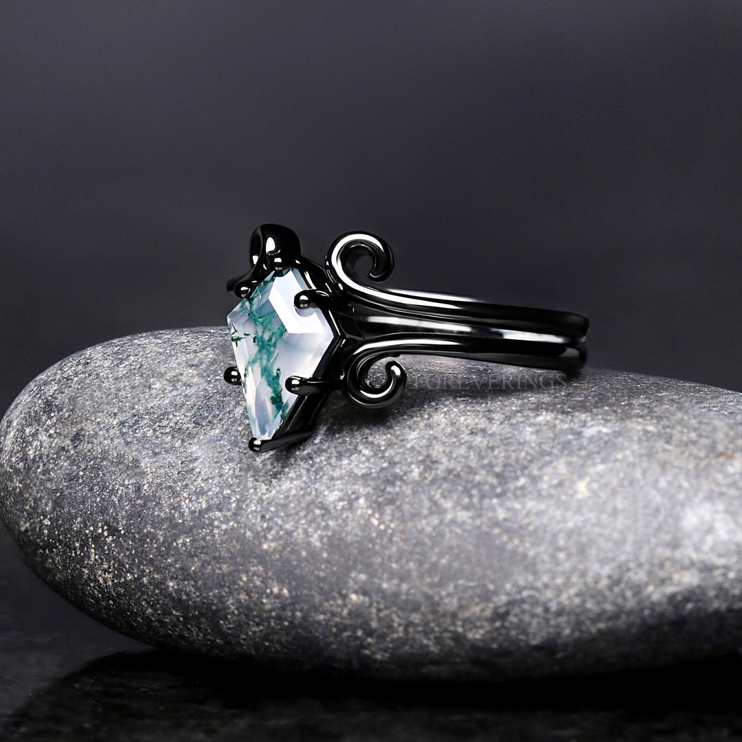 Green Moss Agate Twirl Couples Ring Set