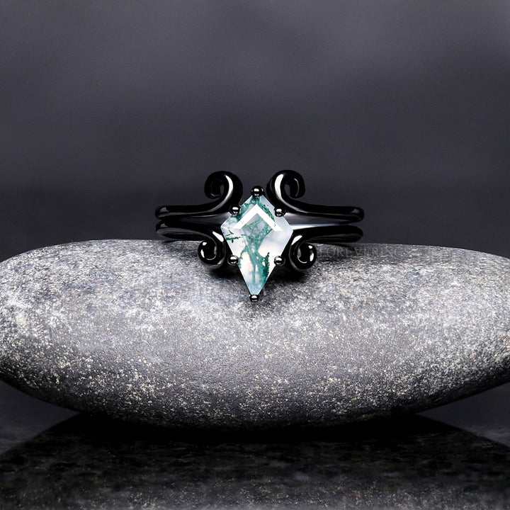 Green Moss Agate Twirl Couples Ring Set