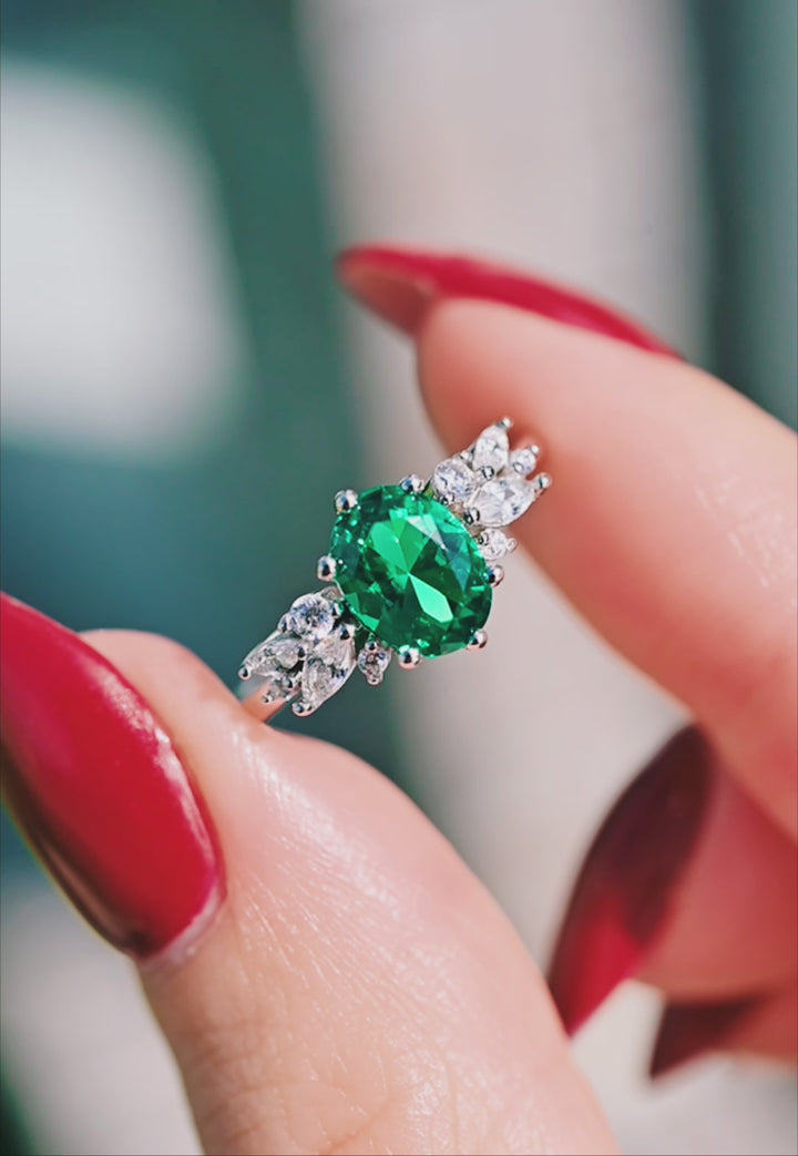 Lily Vintage Emerald Ring- 14K White Gold