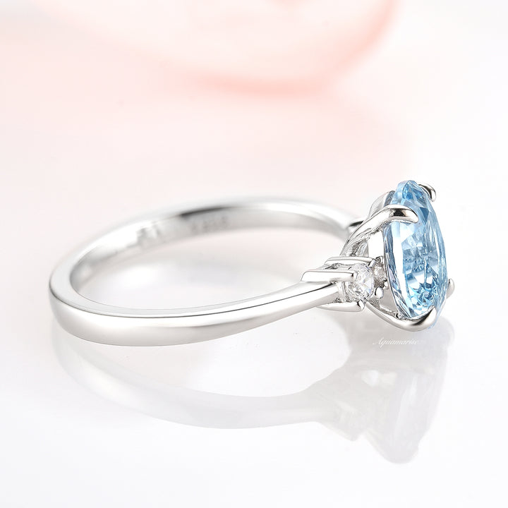 Everly Oval Cut Aquamarine Ring- 925 Sterling Silver