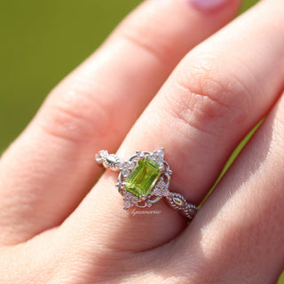 Vintage Natural Peridot Ring in Sterling Silver