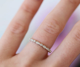 Vintage Milgrain Diamond Wedding Band in 14K White Gold