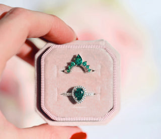 Amy Vintage Emerald Ring Set in Sterling Silver