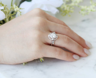 Valentina Simulated Diamond Vintage Engagement Ring in Sterling Silver by Aquamarise featuring an oval simulated diamond with vintage halo on a delicate sterling silver band.