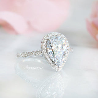 Lab-Grown Diamond Engagement Ring in 14K White Gold (IGI Certified)